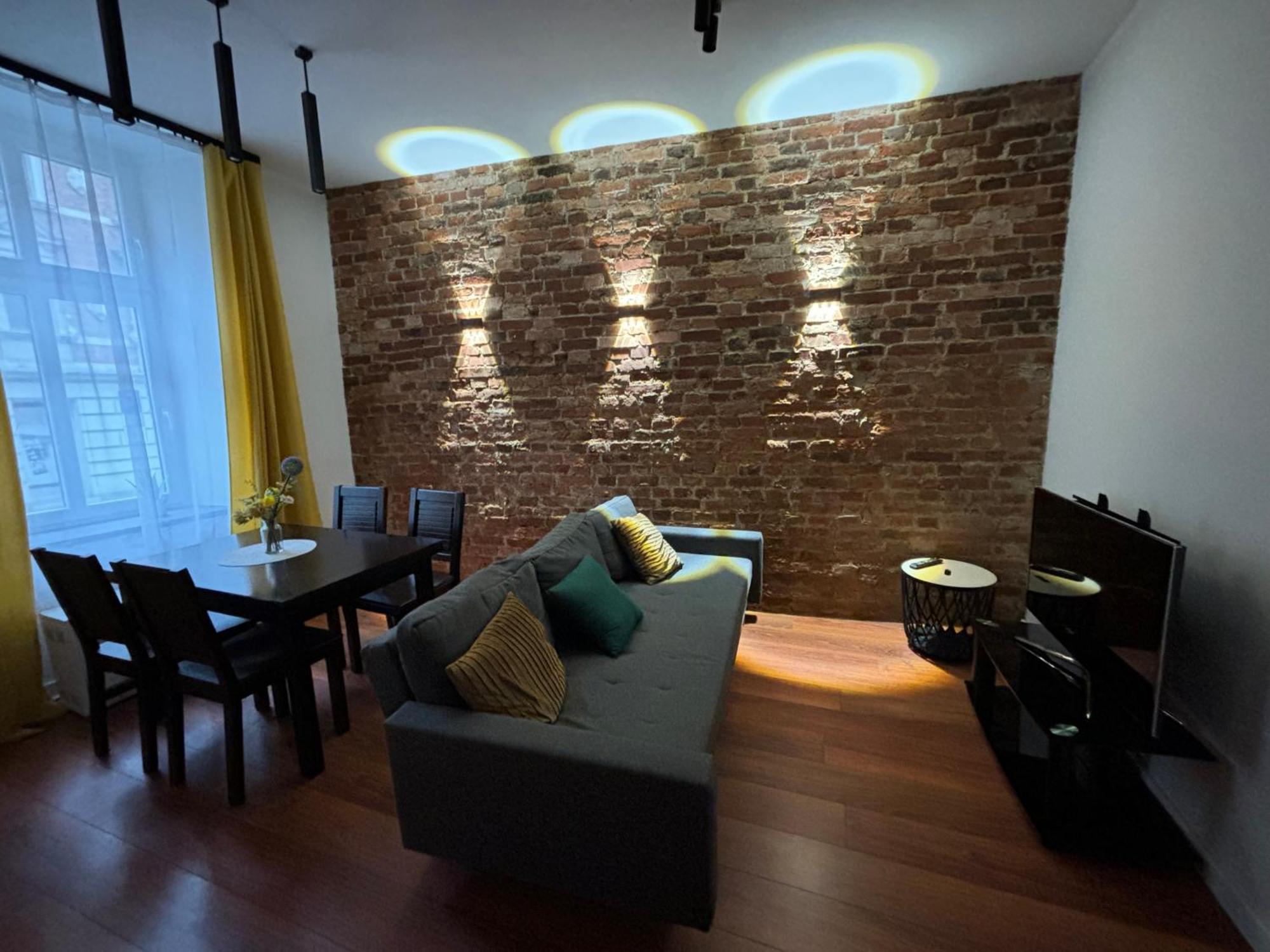 Kk Apartament Marszalkowski 바이톰 외부 사진