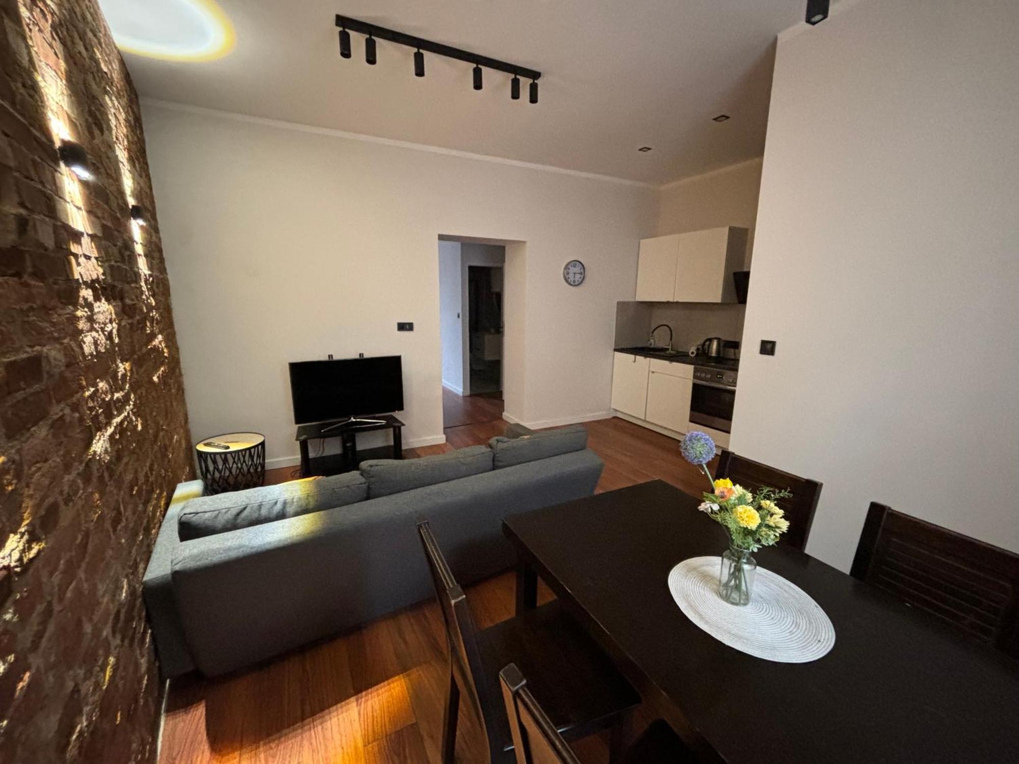 Kk Apartament Marszalkowski 바이톰 외부 사진
